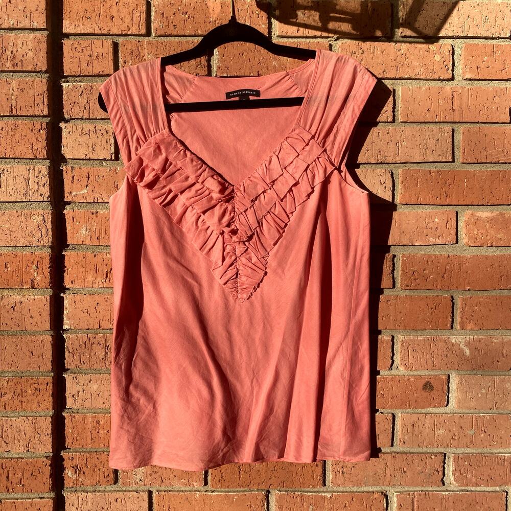 Banana Republic pink cotton sleeveless blouse